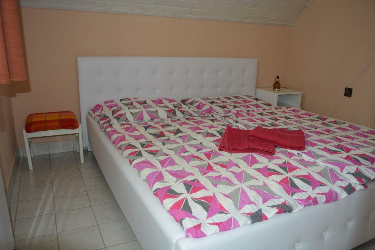 Galamb Villa Siófok Esterno foto